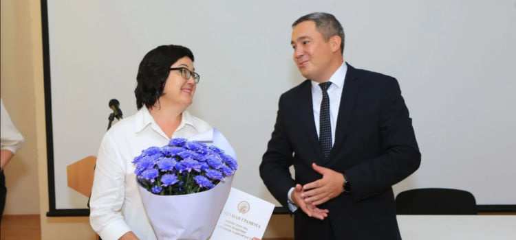 Министр просвещения РБ посетил Уфимский колледж предпринимательства, экологии и дизайна Министр просвещения РБ посетил Уфимский колледж предпринимательства, экологии и дизайна